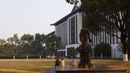 Общежитие Университета Шаосин - Фото №2
