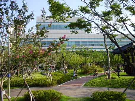 Общежитие Университета Пугён - Фото №1